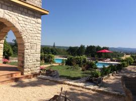 mas des broussonnetiers, hotel v destinácii Barjac