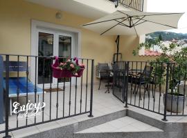 Modern Stylish Apartment near Beach, hotel in Lovran