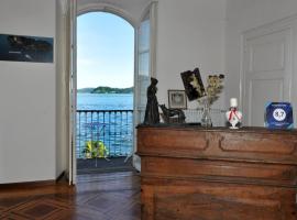 Casa Martelli, hotel v destinaci Belgirate