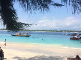 Gili Turtle Beach Resort، فندق في غيلي تراوانغان