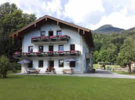 Ferienwohnungen am Märchenpark, hotel in Marquartstein