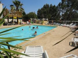 Camping les Acacias, glamping site in Fréjus