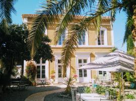 La Maison des Palmiers, ubytovanie typu bed and breakfast v destinácii Homps