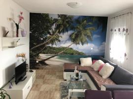 Apartmani Ružica, hotel in Makarska