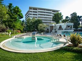 Residence Serenissima, alloggio vicino alla spiaggia a Bibione