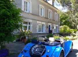 La Morgiane, hotel with parking in Saint-Germain-les-Vergnes