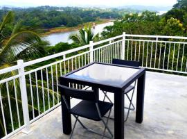 Mahaweli View Inn, hotell med parkeringsplass i Kandy