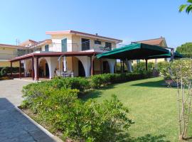 Villa Celeste B&B, hotel dicht bij: Luchthaven Salerno-Pontecagnano - QSR, 