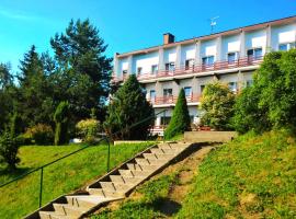 Osrodek Wypoczynkowy " BIESZCZADY", hotel barato en Myczkowce