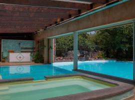 Country Hotel Mandra Edera, hotel v destinaci Abbasanta