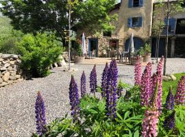 Cal Xandera, hotel v destinaci Angoustrine