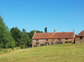 Hollow Meadow House, casă la țară din Priors Marston