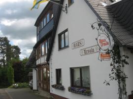 Pension Haus Ursula, hotel v Koblenci