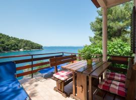 Ilas Dugi Otok, beach hotel in Sali