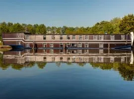 Boat Hotel De Barge