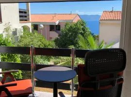Bianco Apartment to Relax, just 400 m from the beach with free parking