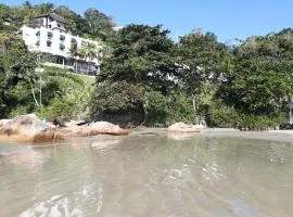 BEIRA MAR APTO 711