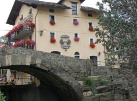 Hotel Cecchin, hotel cerca de Aeropuerto de Corrado Gex - AOT, Aosta