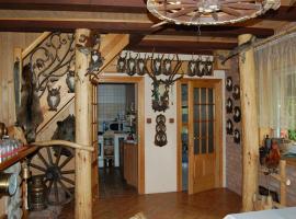 Domek myśliwski, chal&eacute; alpino em Gietrzwałd