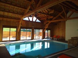 Hôtel Soleil des Neiges, hotelli kohteessa Le Sauze