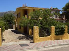 Casa Vacanze Gardenia: Solanas'ta bir tatil evi
