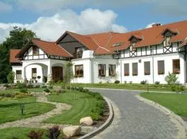 Hotel Dworek nad Regą
