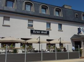 Hotel Re'ser Stuff, hotel em Roeser