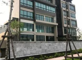 The Residence Thepkanjana