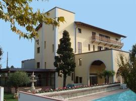 Hotel Magnolia, hotel v destinaci Comacchio