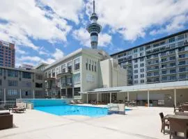Deluxe Heritage - Roof Top Pool & Gym near Sky Tower