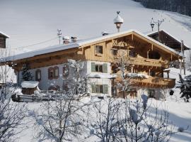 Pension Berghof, Hotel in Maria Alm am Steinernen Meer