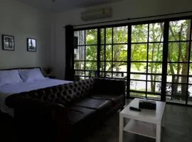 Photharam126 Resort