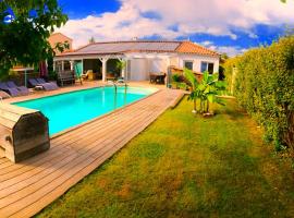 Villa Felin Feline, ξενοδοχείο στο LʼIsle-sur-la-Sorgue