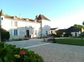 Domaine de Montboulard, къща за гости в Soyaux