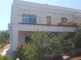 Apartman Batalaza, hotel in Kali