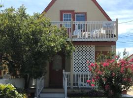 Angie's Guest Cottage, bed and breakfast en Virginia Beach