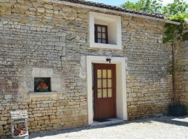 Les Noyer, Hotel in Villiers-le-Roux