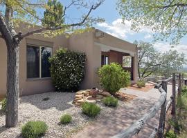 Fort Marcy Suites, serviced apartment in Santa Fe