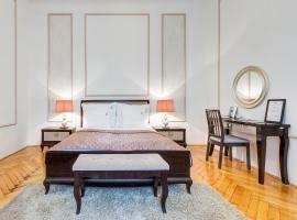 Fashion Street Luxury Apartment