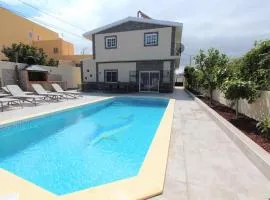 ViVaTenerife - Gorgeous villa with heated pool