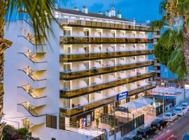 Aparthotel Marinada: Salou'da bir apart otel