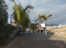 Studio Playa Paraiso Tenerife - ocean view and internet wifi optical fiber - for rent, hotel com spa em Playa Paraiso