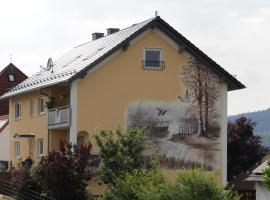 Ferienwohnung Familie Schultheis, ξενοδοχείο σε Marjoß