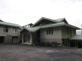 Vamoose Gomethang Homestay, farm stay in Sosing