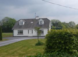 Cloonboo Lodge on Wild Atlantic Way Sleeps 12, accessible hotel in Galway