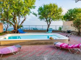 Le Paradis d' Elli, hotel with pools in Lakithra
