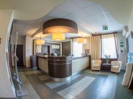 Hotel 104, hotel near Solidarity Szczecin-Goleniów Airport - SZZ, Stargard