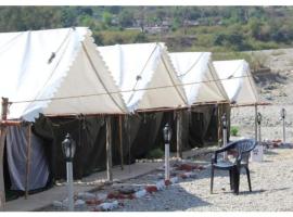 The Junky Yard Camps, hotel en Rishikesh