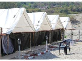 The Junky Yard Camps, luxury tent in Rishīkesh
