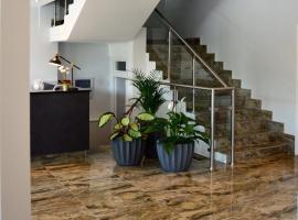 Q8 Boutique Hotel, hotel in Portsmouth